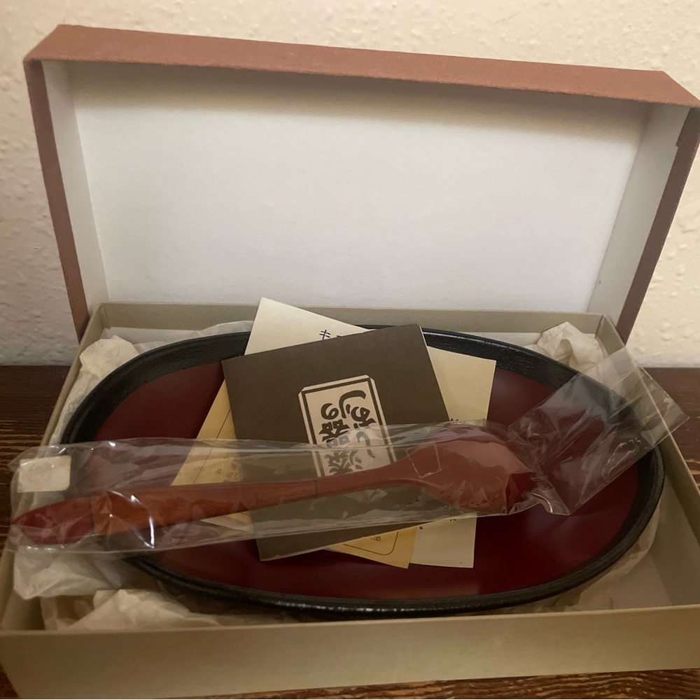 NEW Japanese lacquer serving plate & spoon red black
